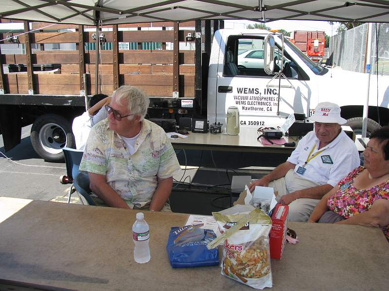 IMG_0051.JPG - Bill Harper WA6ESC, Mel Hughes K6SY, Doris Hughes K6KSY
