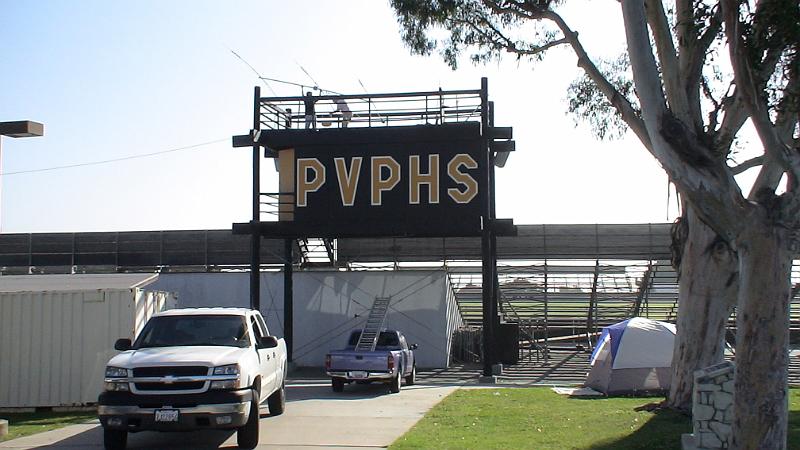 DSC04743.JPG - Field Day 2009 setup,Palos Verdes Peninsula High School