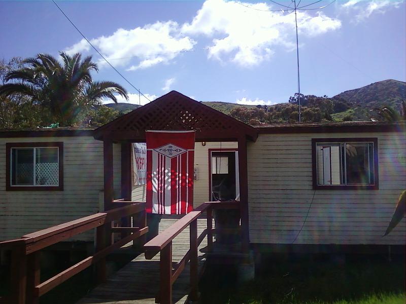 0225101057-00.jpg