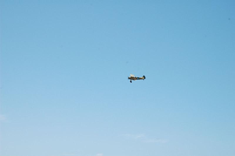 DSC_0140.JPG - ...Fly-Over...
