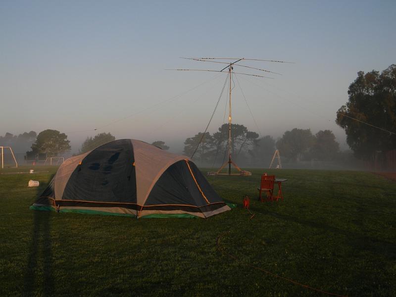 040.JPG - Our stations at first light on Sunday morning.