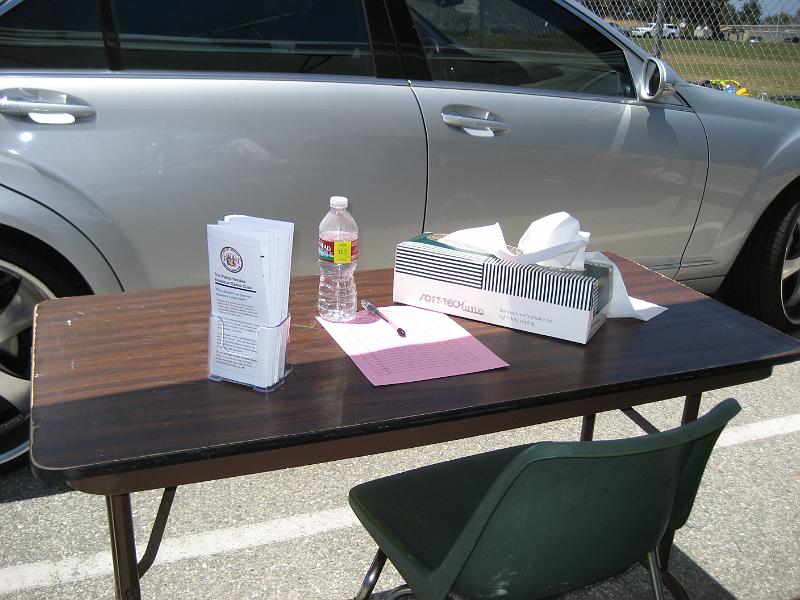 IMG_1412.JPG - ARRL/PVARC literature