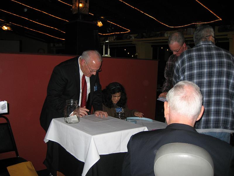 IMG_1590.JPG - Check in with Bob Sylvest AB6SY and Paige Omoto KI6MAH
