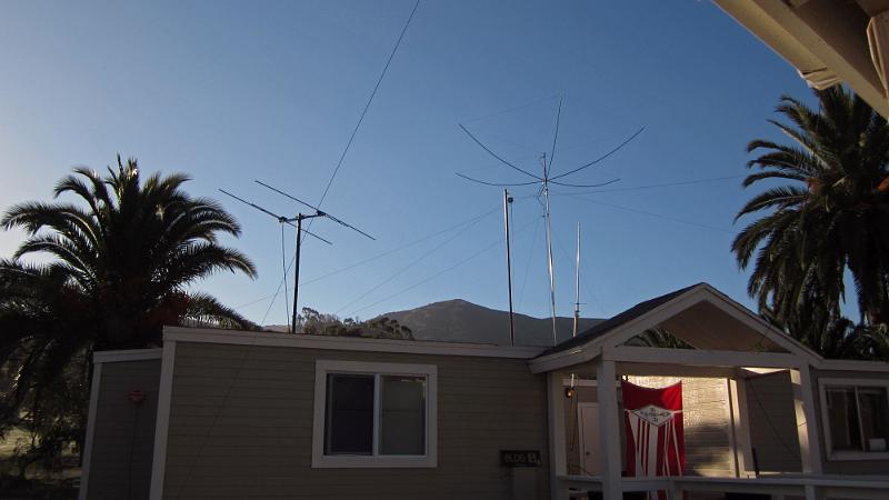 IMG_0129.JPG - K6PV Portable 6 antenna farm