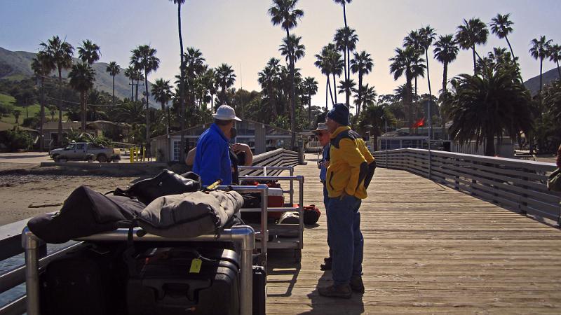 IMG_0193.JPG - Waiting for boat home, Sunday PM