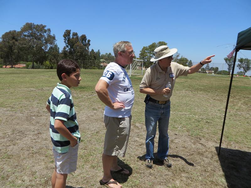 IMG_0560.JPG - Our first Field Day visitors with Jeff Wolf K6JW
