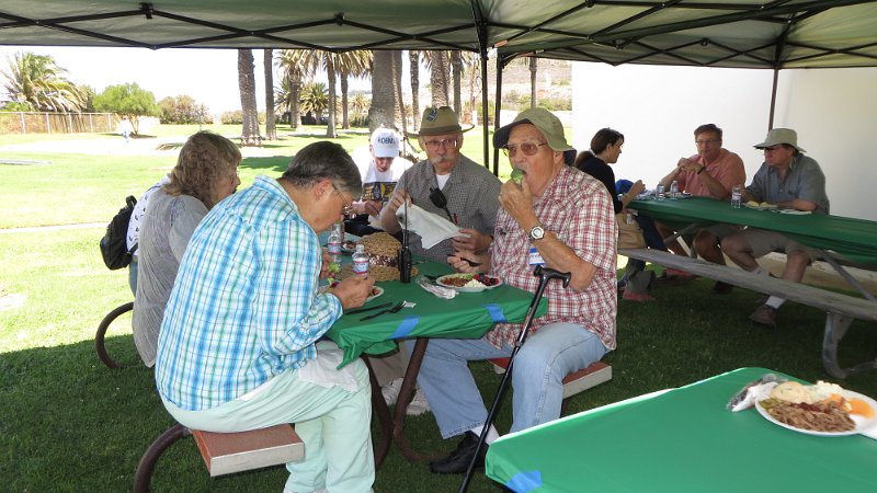 JF_IMG_0590.JPG - Taffy Rath WA6LKV, Carol Epp KD6VLO, Malin Dollinger KO6MD, Dick Rath WA6NSR Herb Epp W6RBW. 