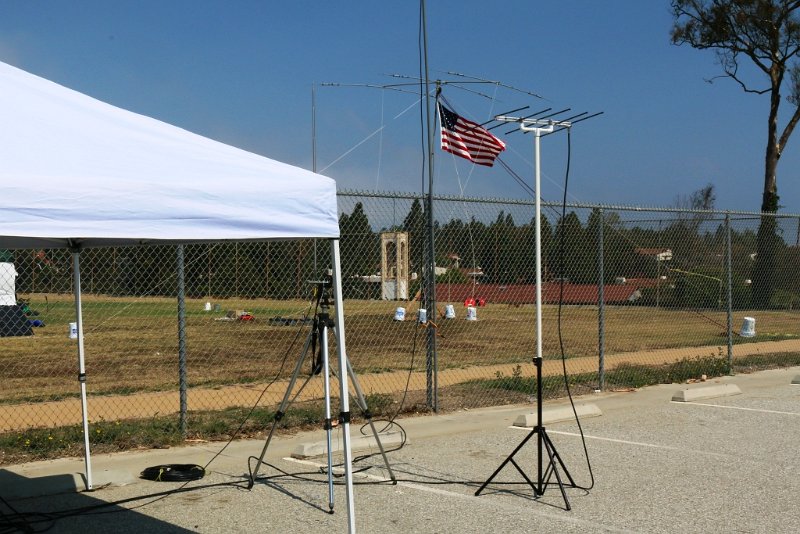 021a.jpg - VHF/UHF station takes shape
